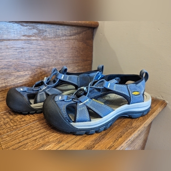 KEEN women's Newport sandals, Size 5, blue and gray New! - Picture 2 of 9